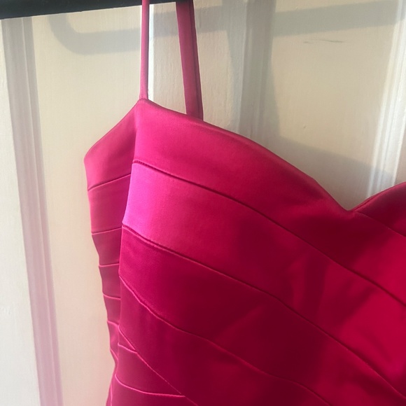 Le Châteaux Pink Satin Dress - Picture 3 of 6